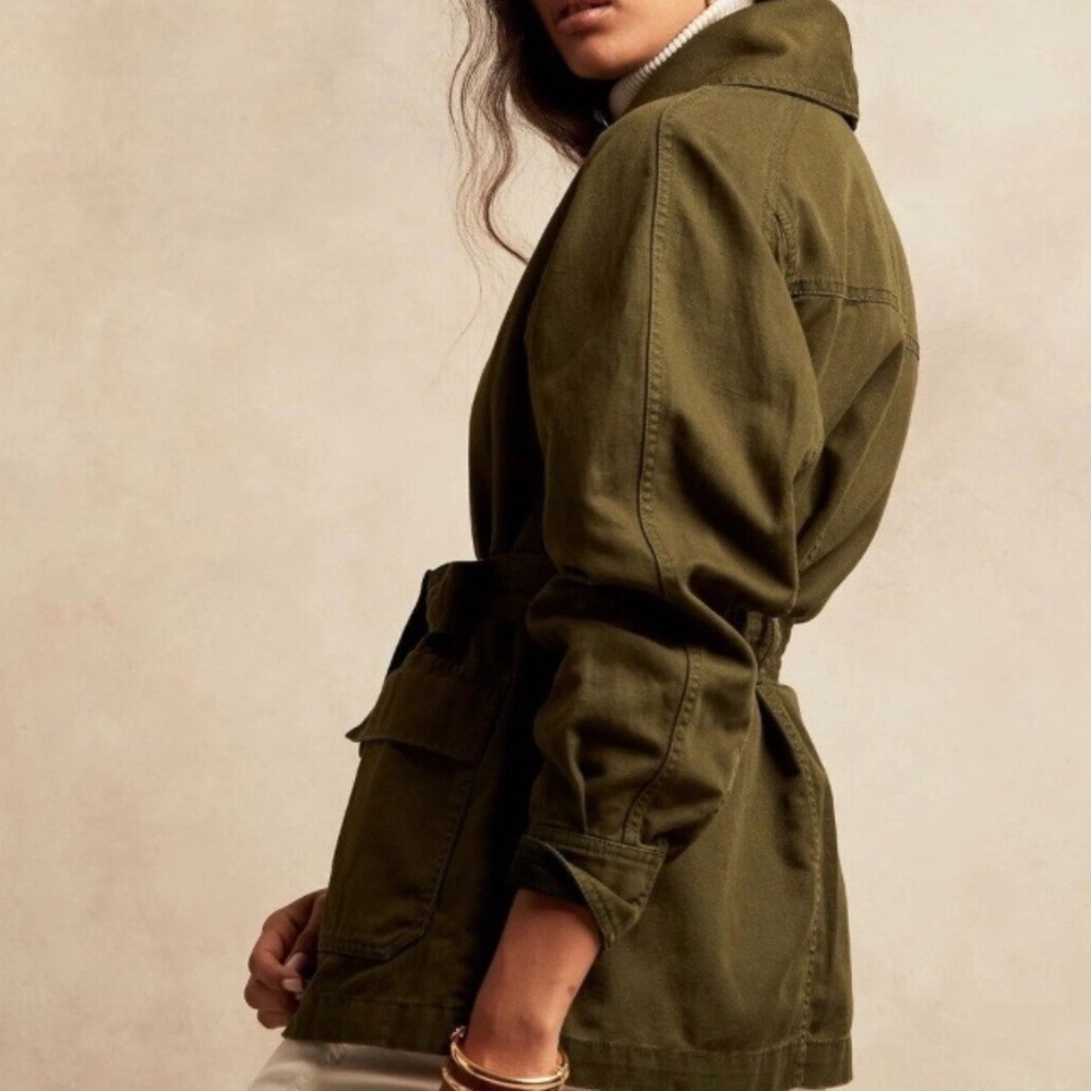 Banana Republic Essential Cargo Jacket, S, NWT, Camo Green